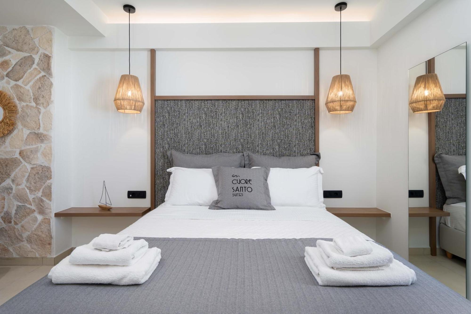 Cuore Santo Suites Fira (Santorini) Quarto foto
